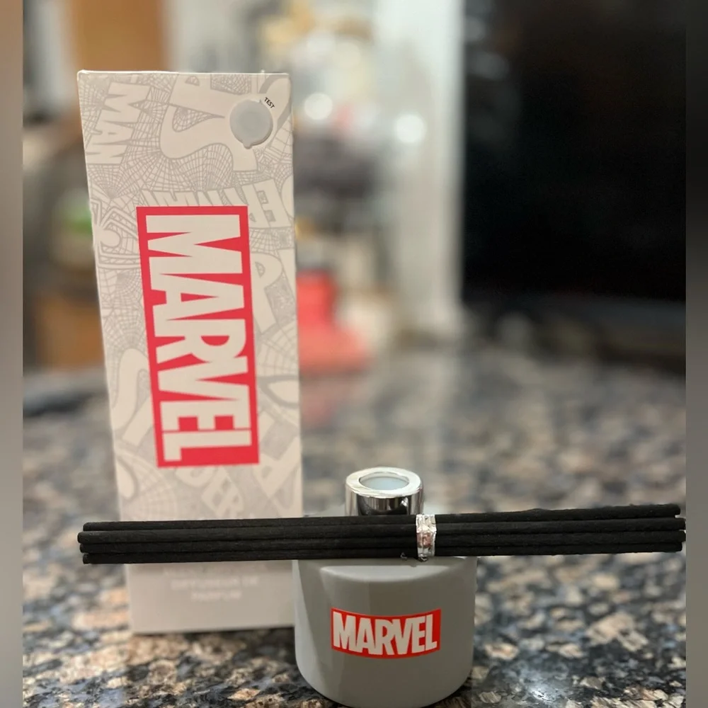 Collectors Marvel Reed diffuser - Picture 6 of 8